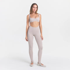 NikeSKIMS STUDIO STRETCH DIPPED 29" LEGGING | LINEN