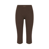 NikeSKIMS MATTE 17" V-LINE CAPRI LEGGING | DARK SEPIA