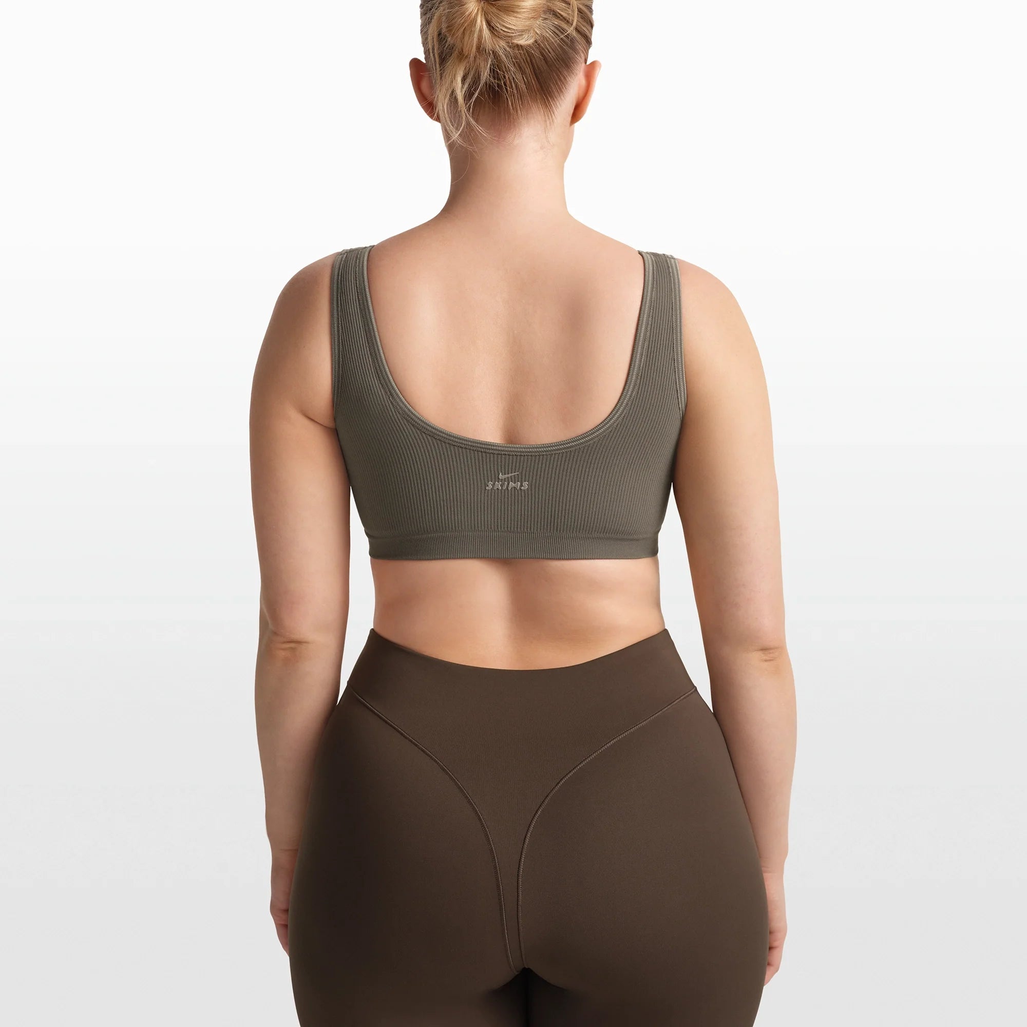 NikeSKIMS RIBBED SEAMLESS SCOOP BRA | DUSTY OAKMOSS