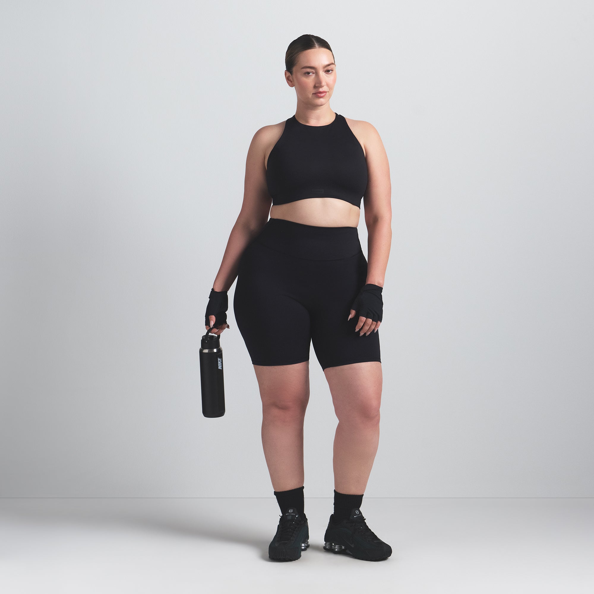 NikeSKIMS MATTE 7" BIKER SHORT | OBSIDIAN