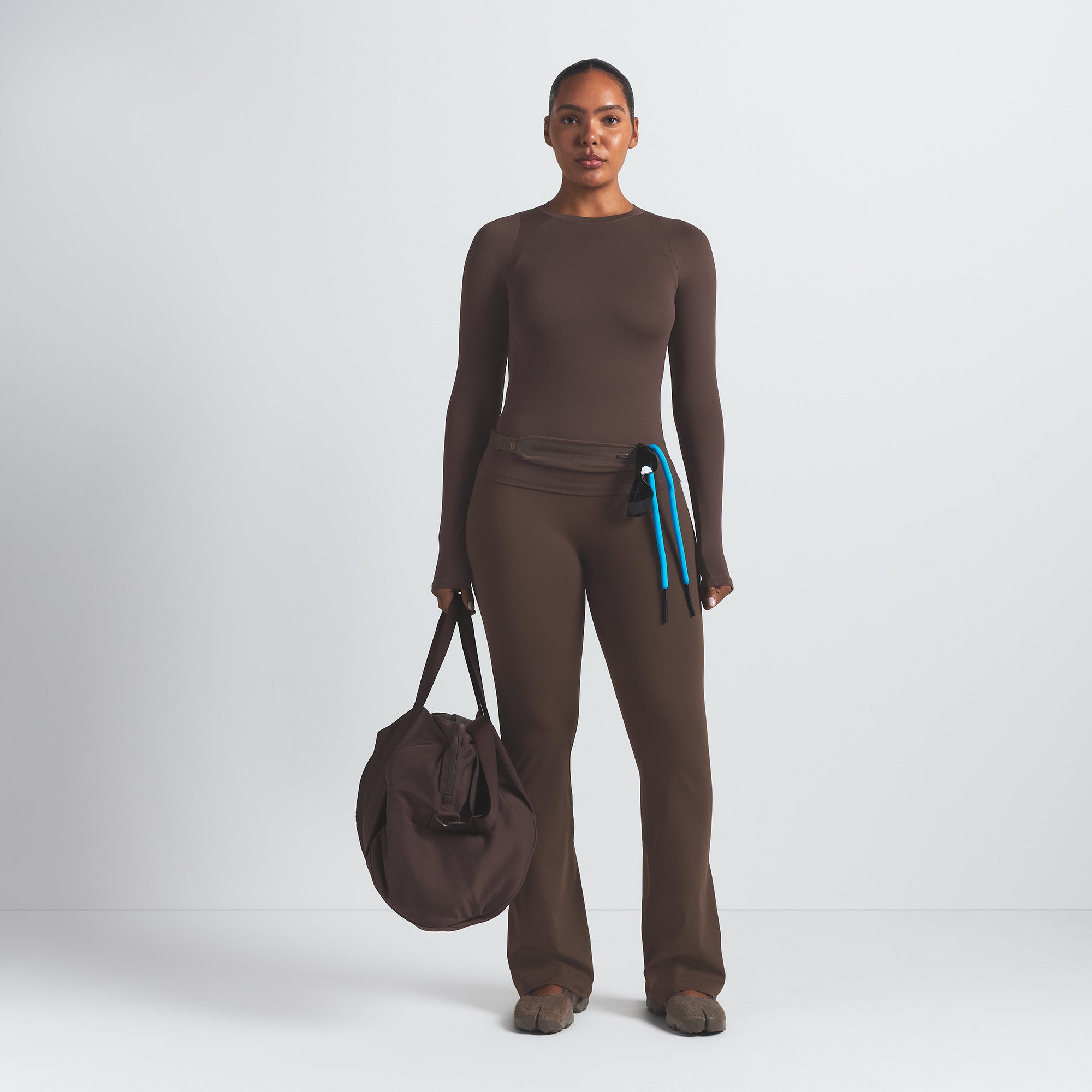 NikeSKIMS MATTE SLIM FLARE LEGGING | DARK SEPIA