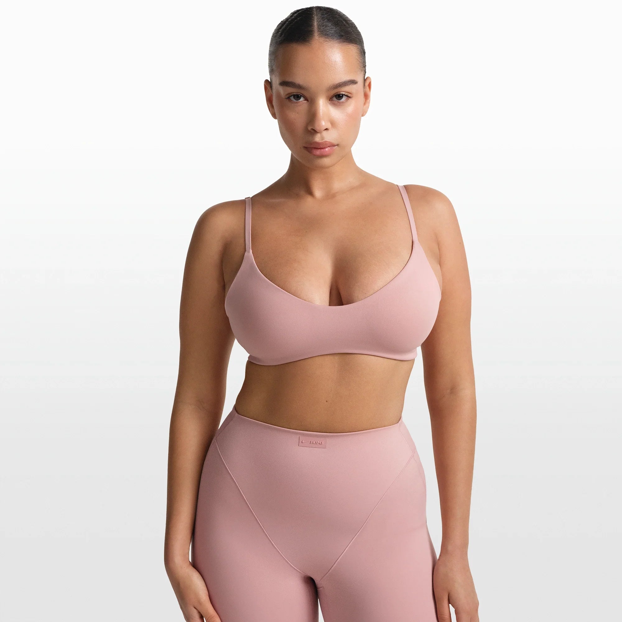 NikeSKIMS MATTE MICRO SCOOP BRA | HIMALAYAN
