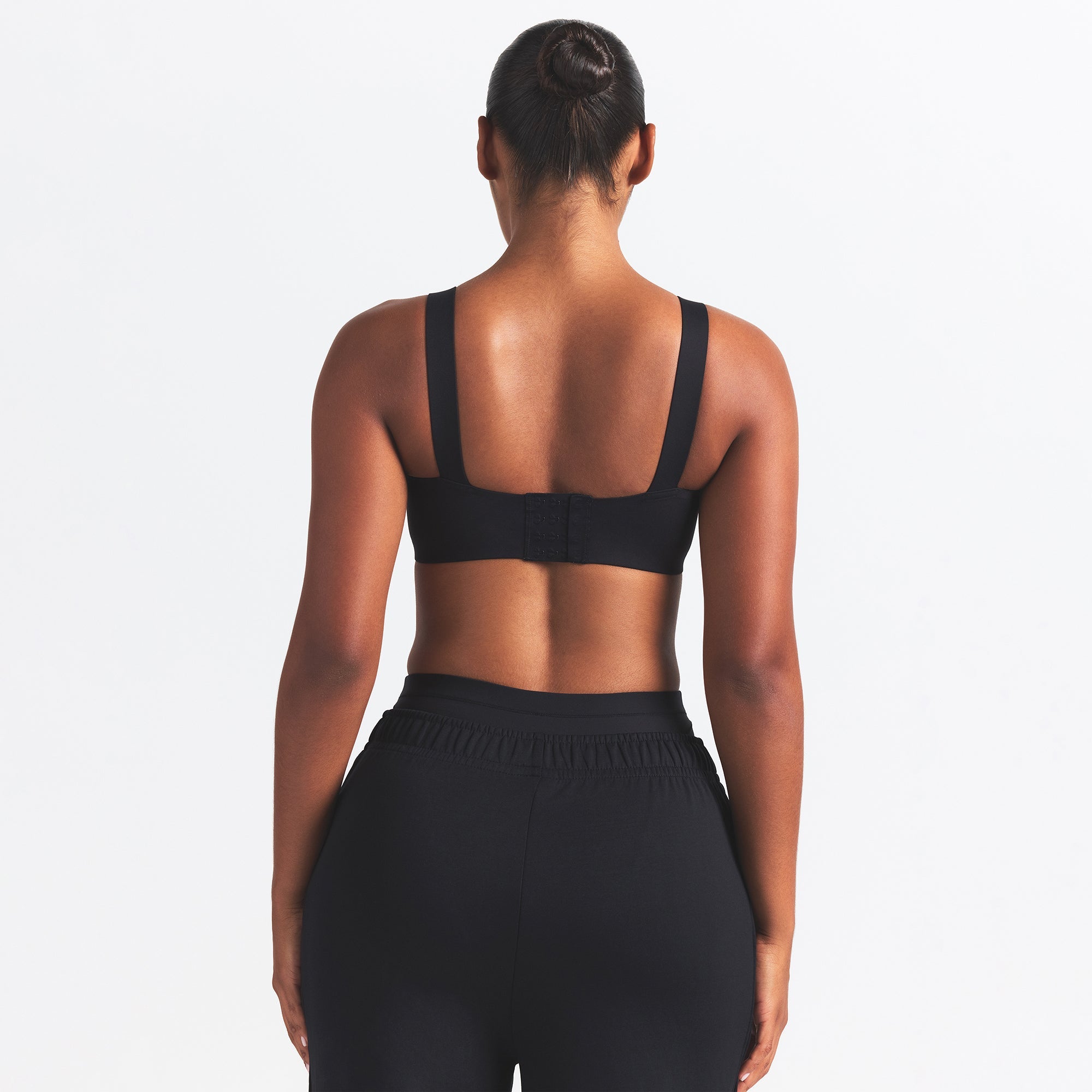 NikeSKIMS MATTE WIDE STRAP BRA | OBSIDIAN
