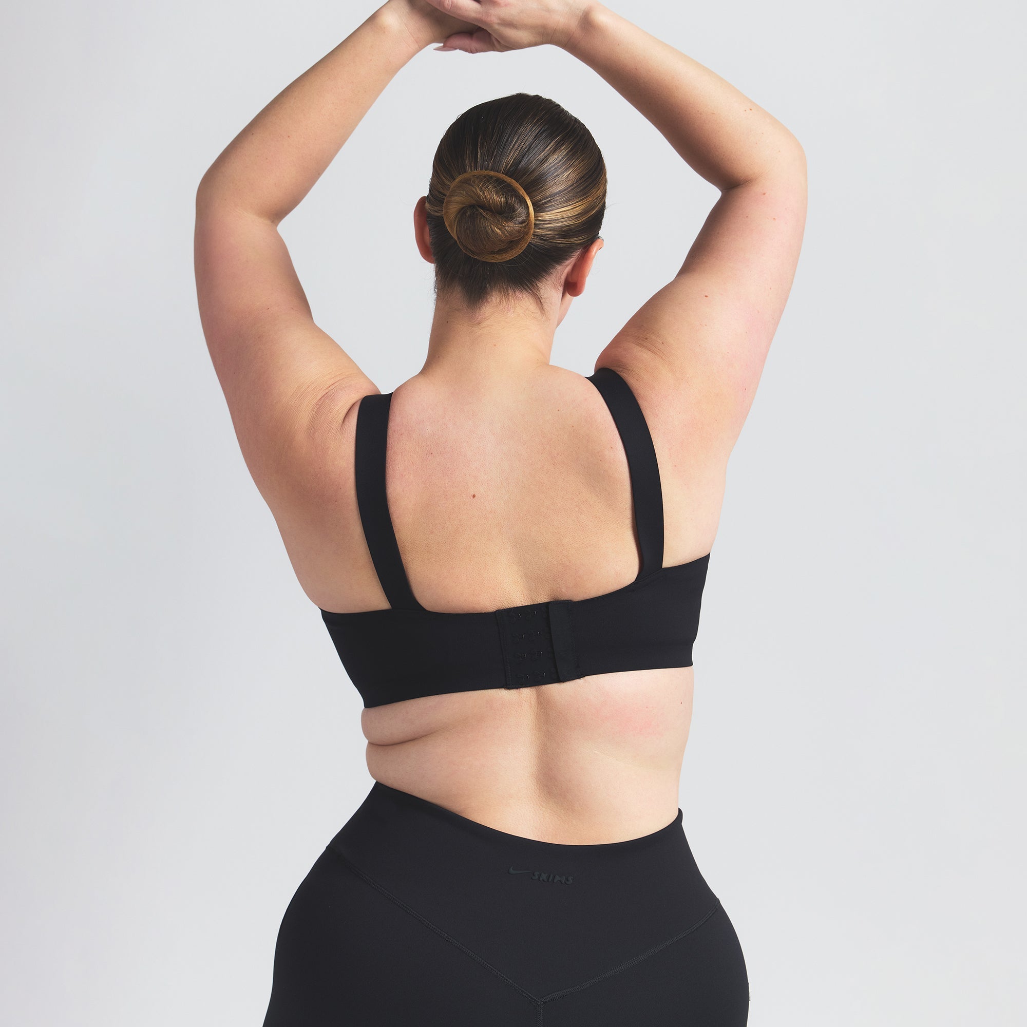 NikeSKIMS MATTE WIDE STRAP BRA | OBSIDIAN