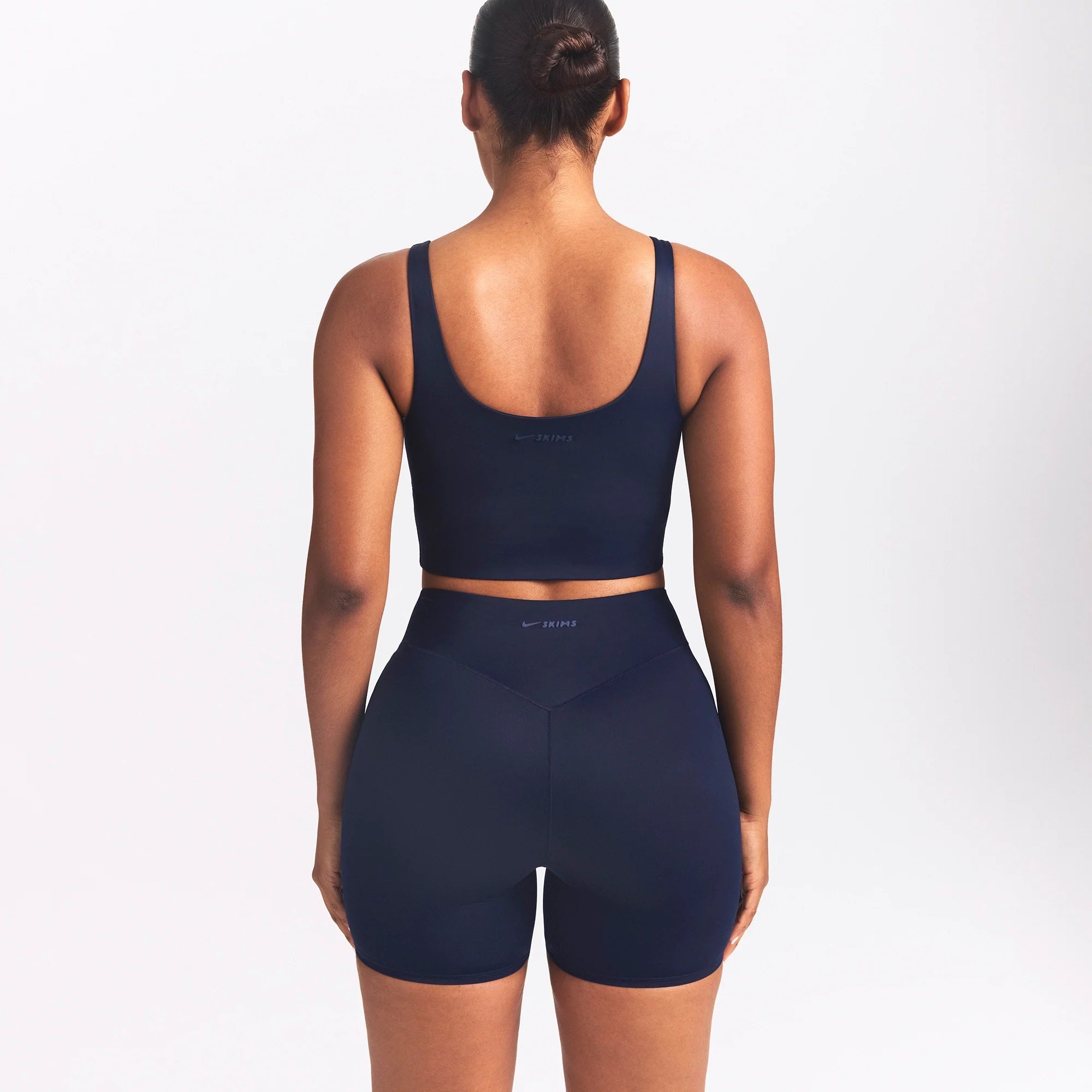 NikeSKIMS SHINE SCOOP NECK BRA TOP | NAVY