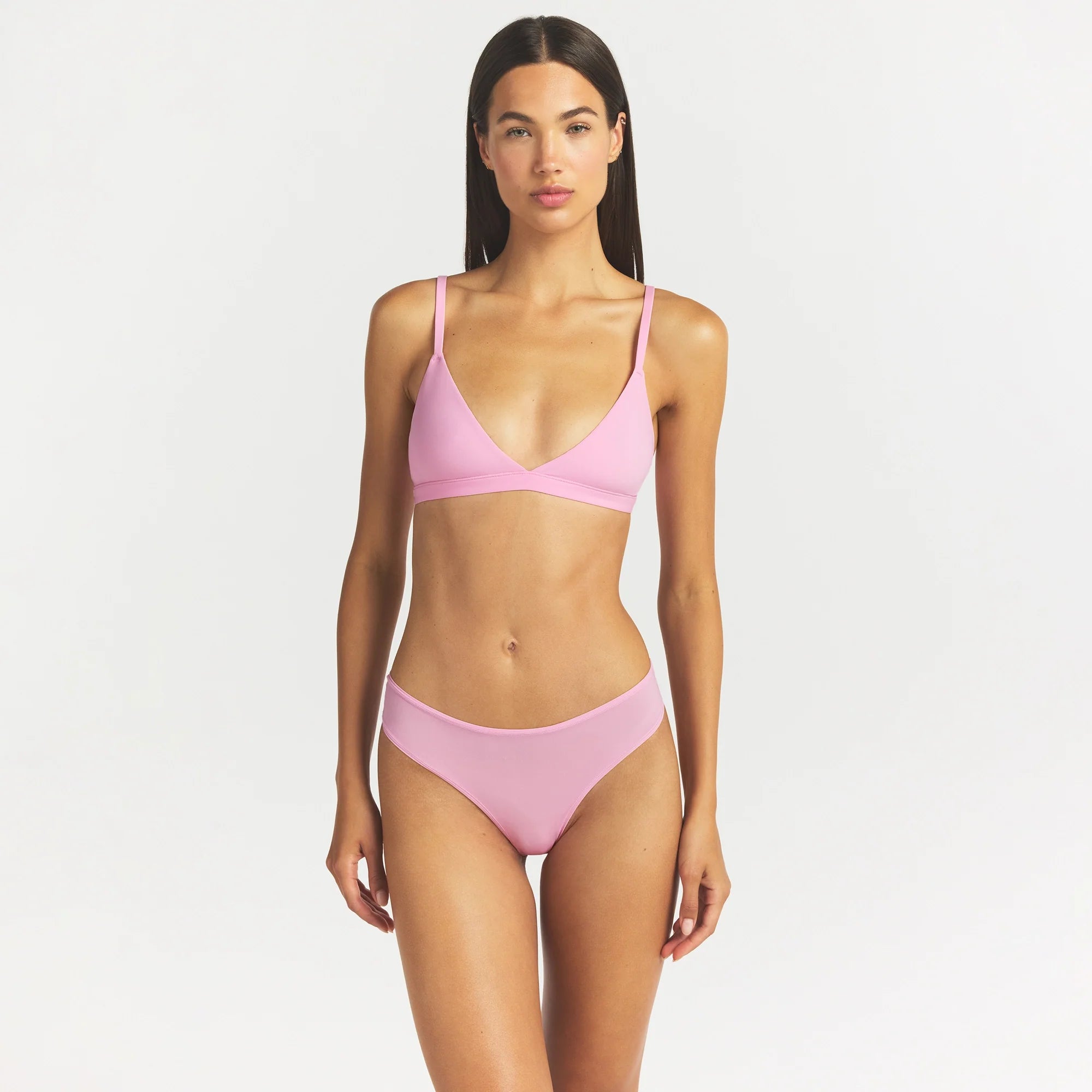 FITS EVERYBODY TRIANGLE BRALETTE | BUBBLE GUM