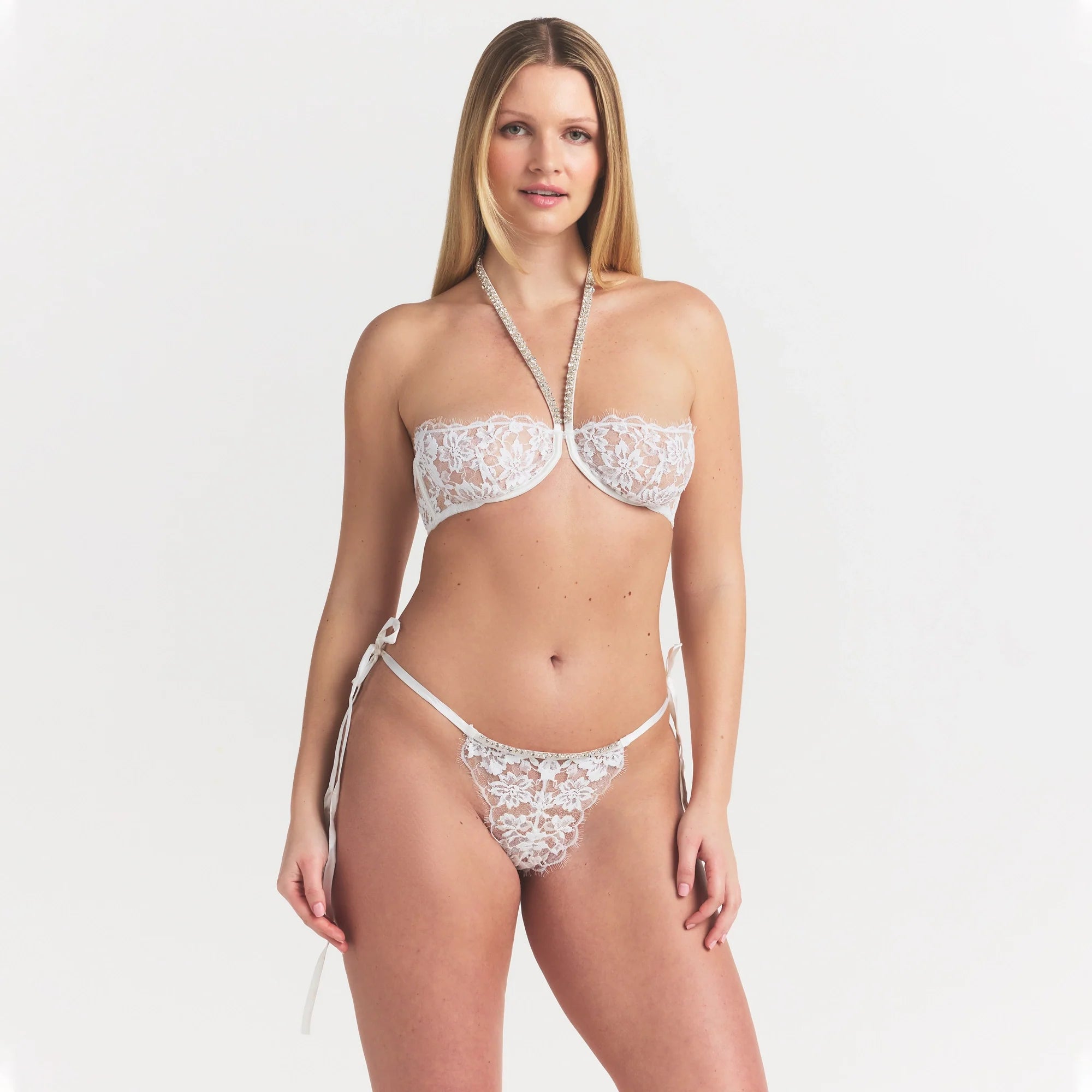 SKIMS LACE UNLINED HALTER BRA | SNOW