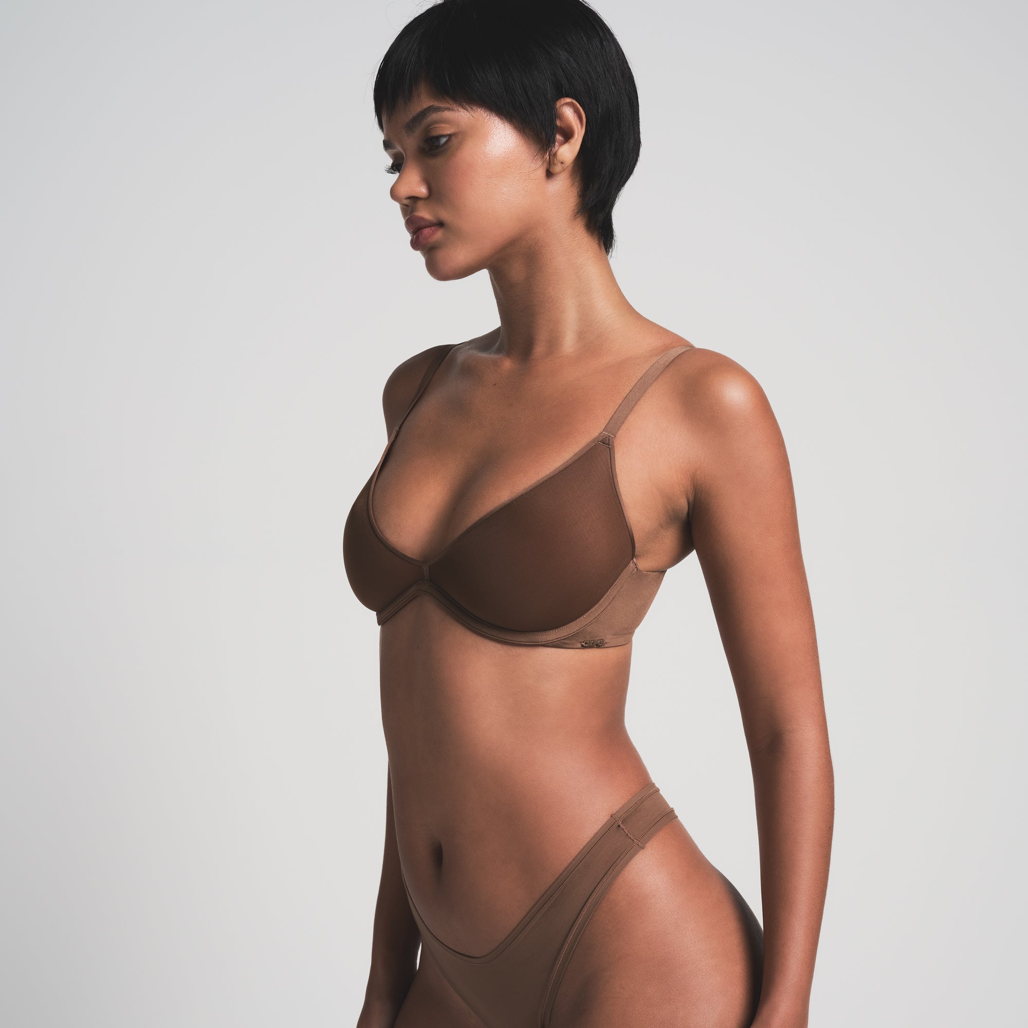 WEIGHTLESS SCOOP BRA | JASPER