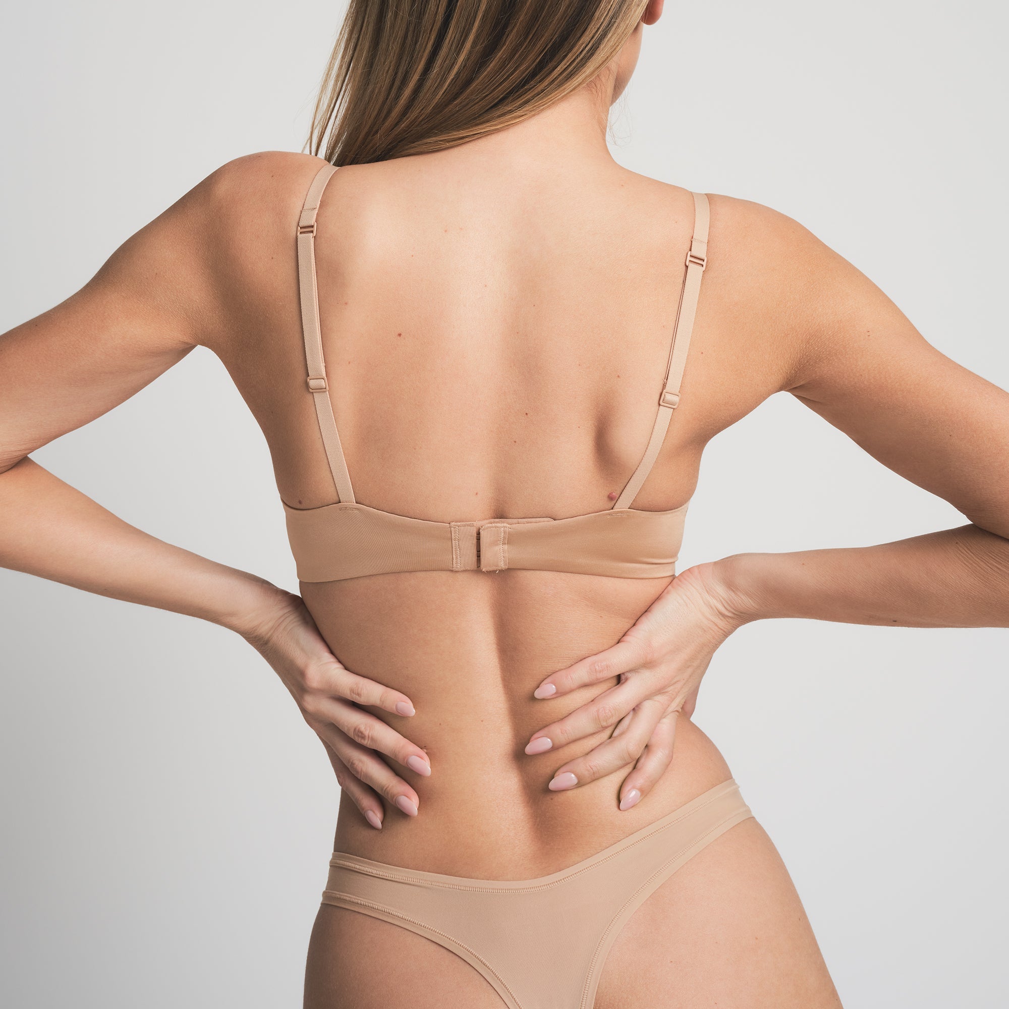 WIRELESS FORM PUSH-UP PLUNGE BRA | CLAY