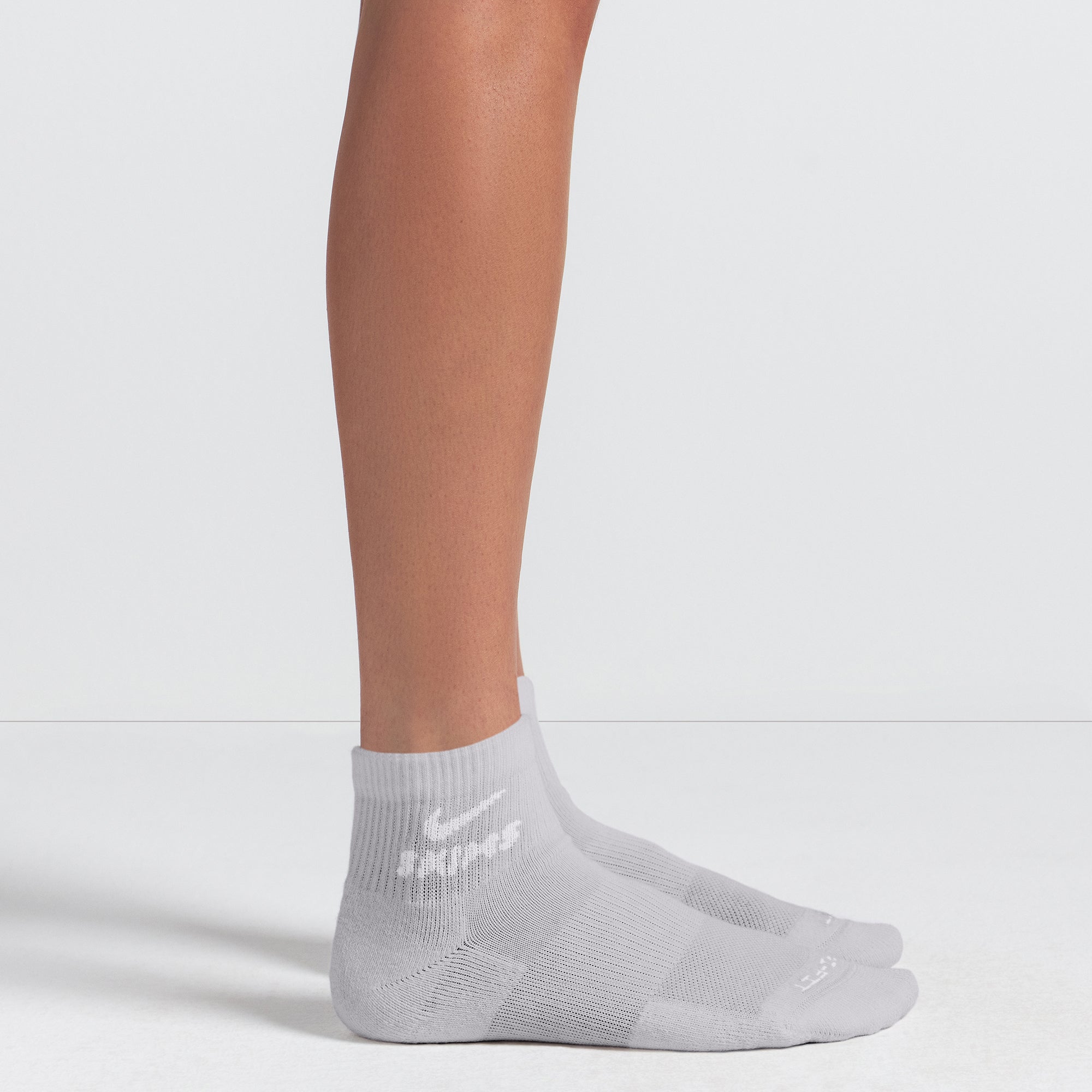 NikeSKIMS ACCESSORIES DRI-FIT™ QUARTER CREW SOCK 3-PACK | HEATHER GREY MULTI