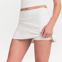 NikeSKIMS MATTE SKORT | IVORY