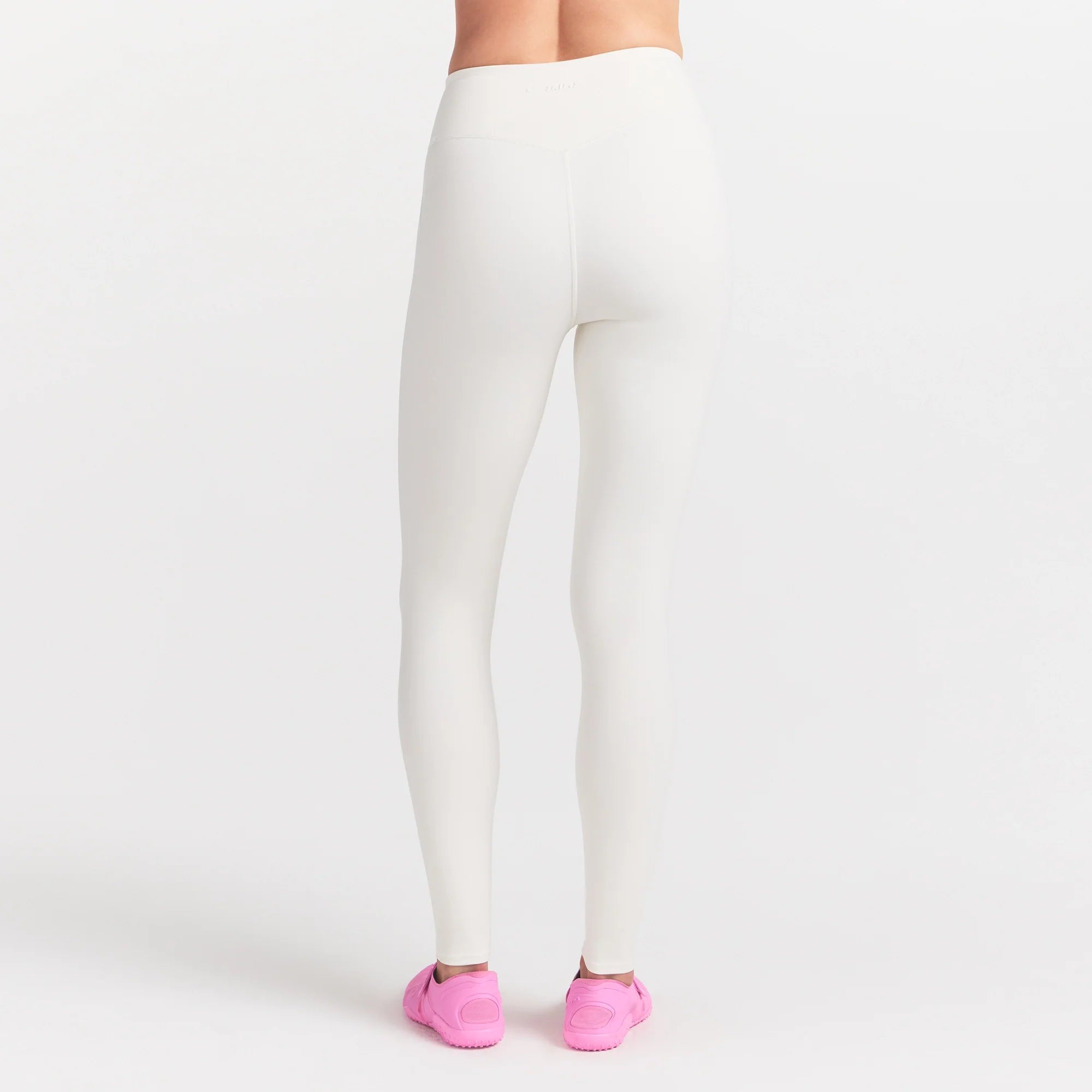 NikeSKIMS MATTE 26" LEGGING | IVORY