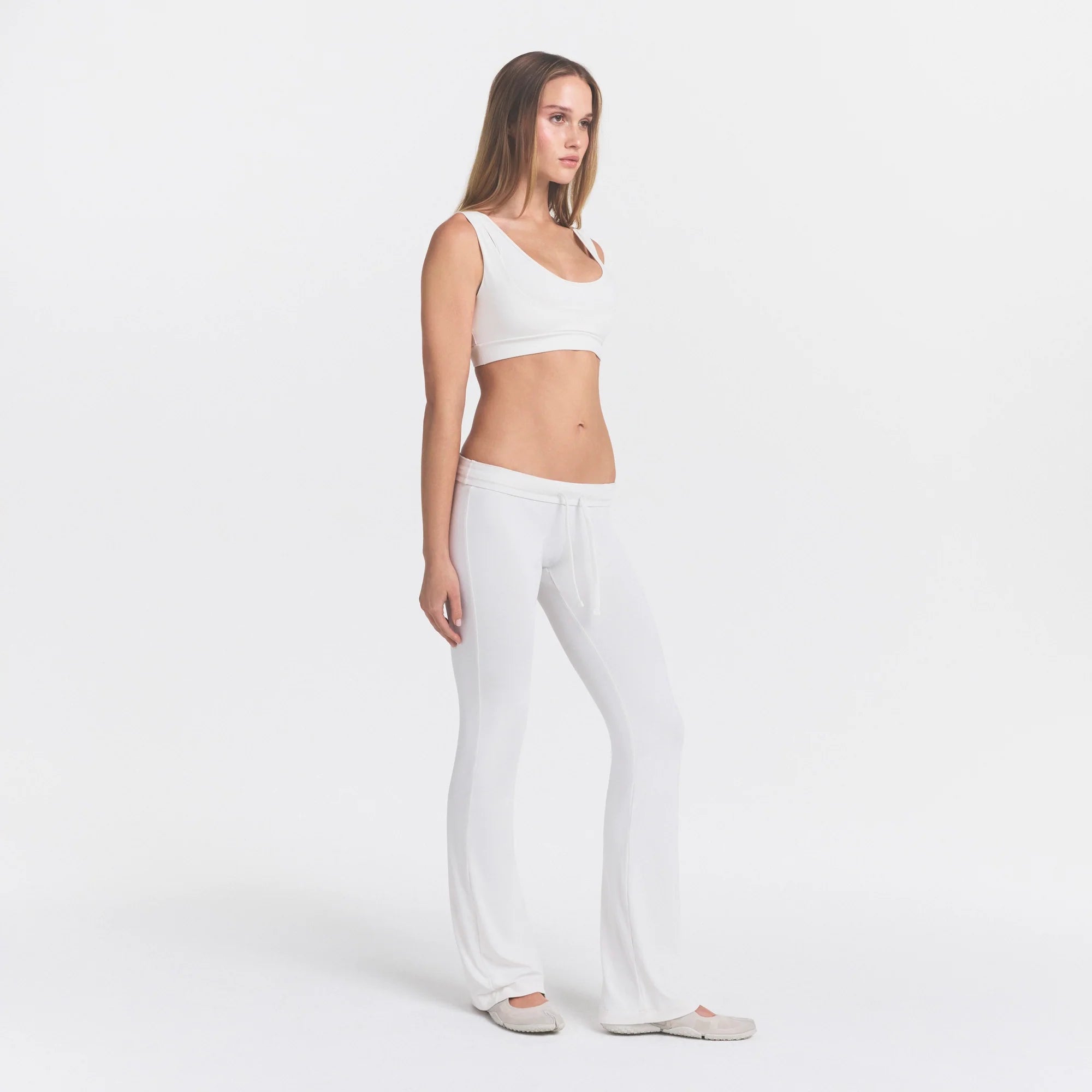 NikeSKIMS AIRY DRI-FIT™ LOW RISE MINI FLARE PANT | IVORY