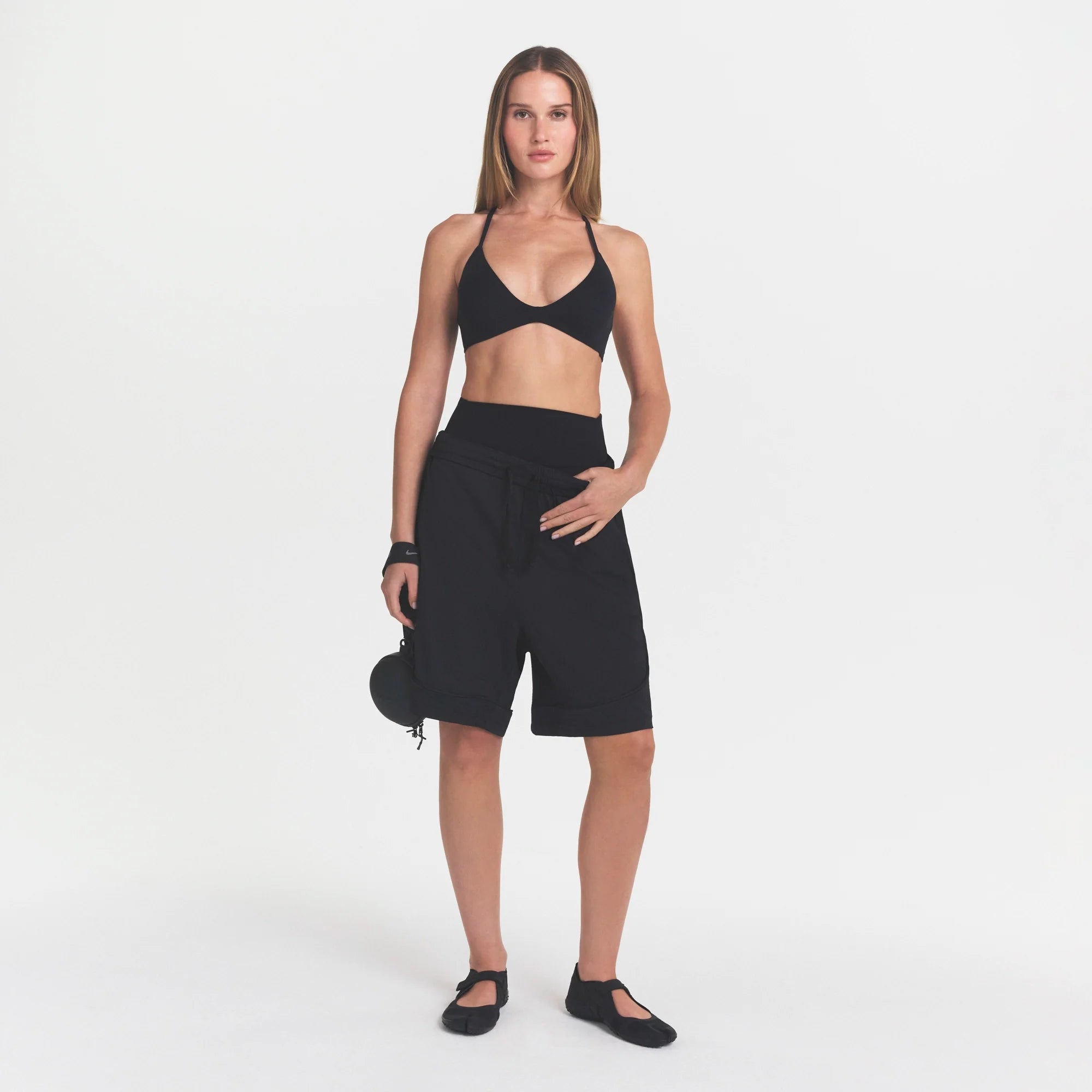 NikeSKIMS STUDIO STRETCH T-BACK TRIANGLE BRA | OBSIDIAN