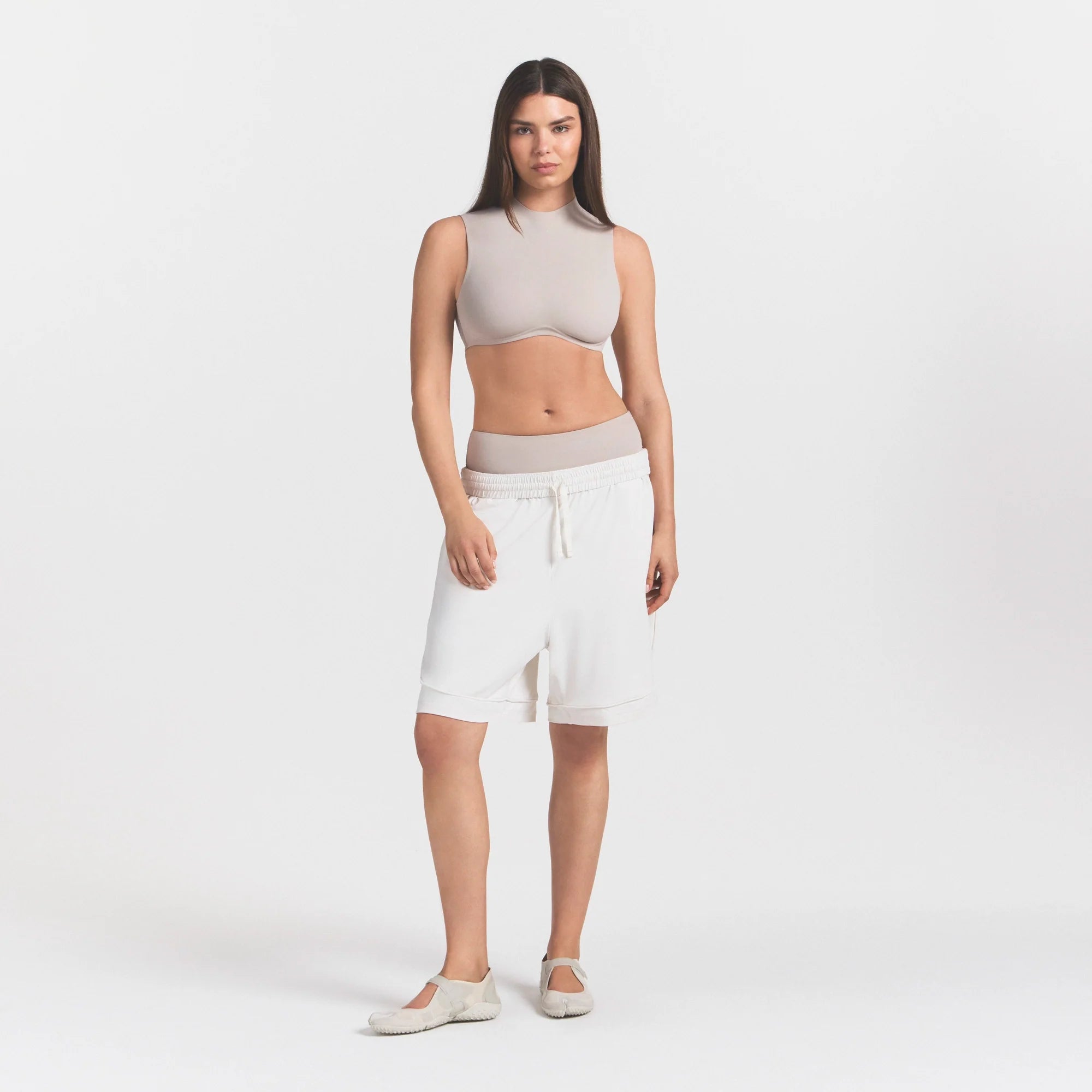 NikeSKIMS AIRY DRI-FIT™ RELAXED SHORT | IVORY