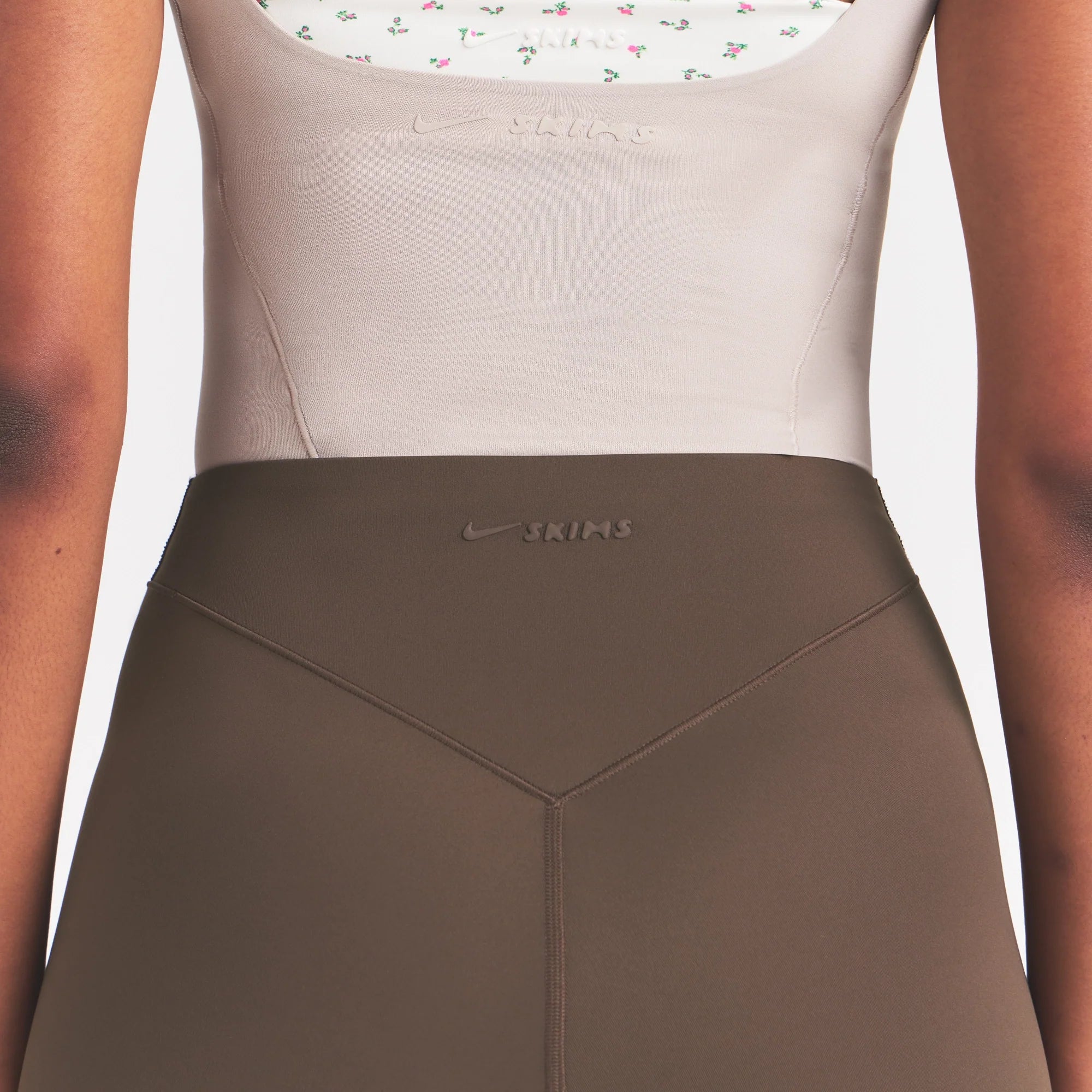 NikeSKIMS MATTE CORSET 26" LEGGING | DARK SEPIA