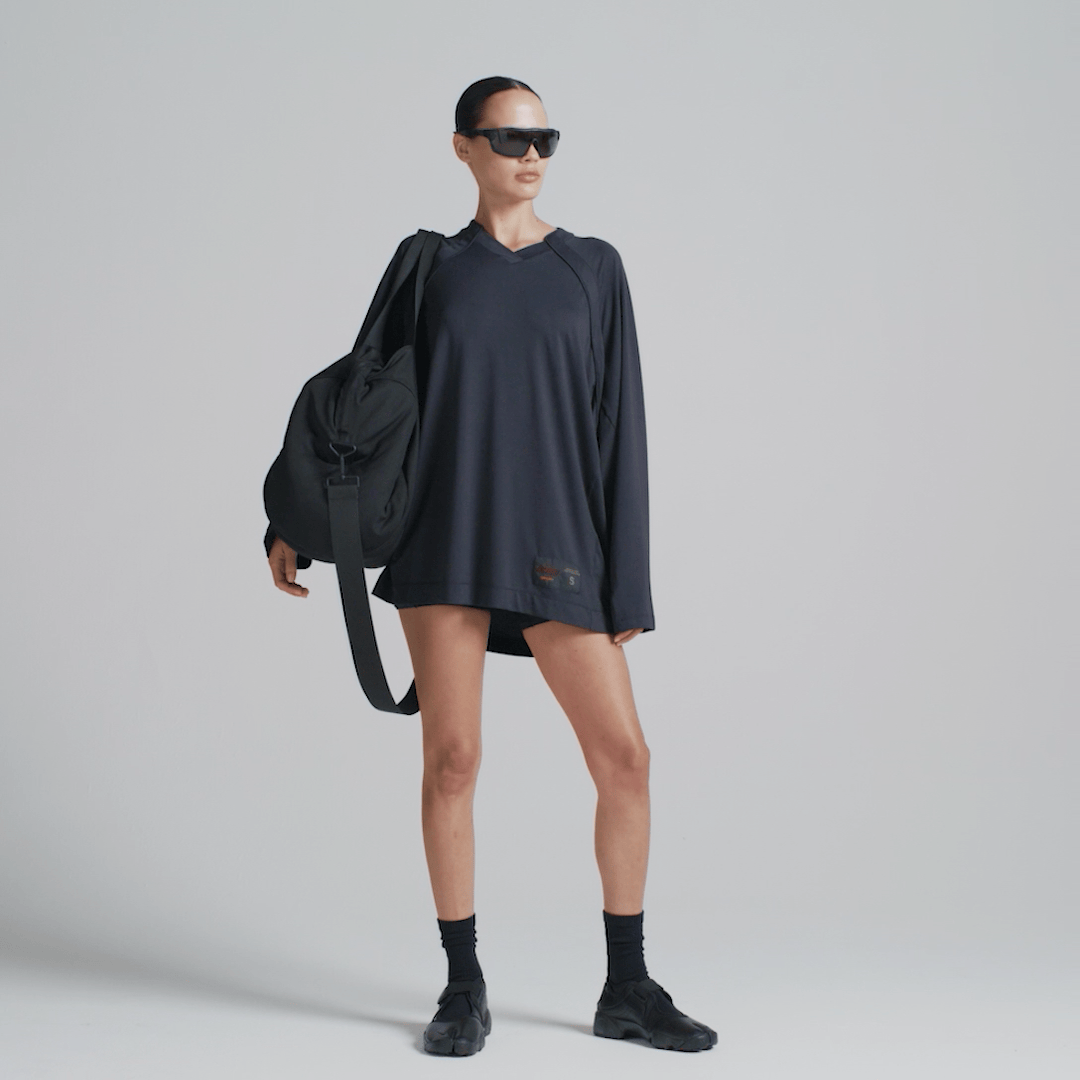 NikeSKIMS AIRY V-NECK OVERSIZED LONG SLEEVE TOP | OBSIDIAN