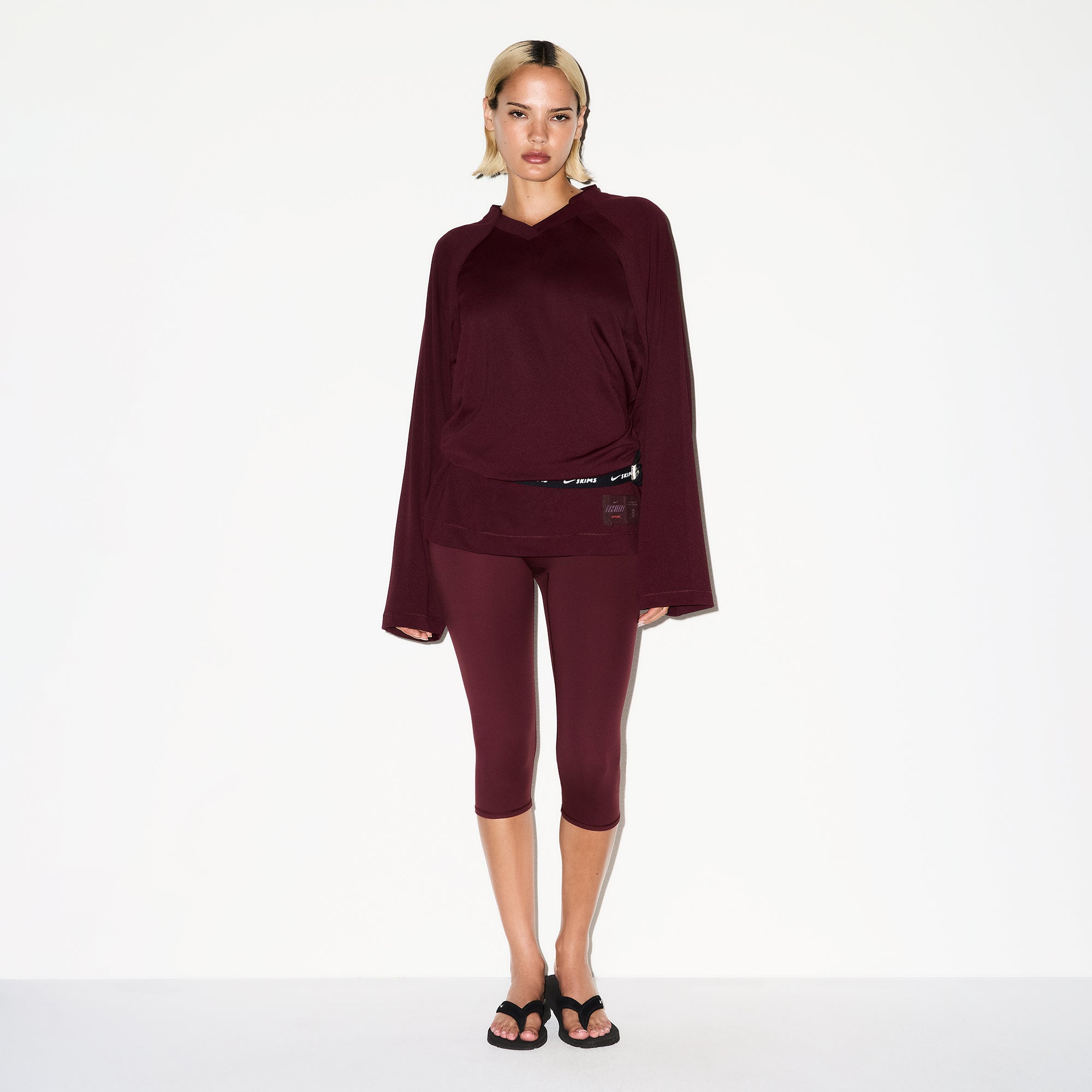 NikeSKIMS AIRY V-NECK OVERSIZED LONG SLEEVE TOP | CURRANT