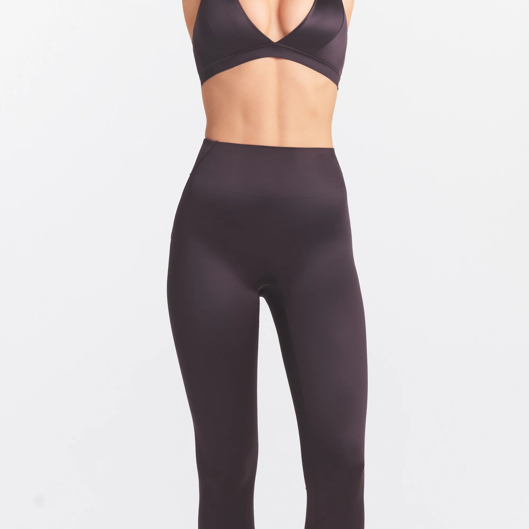 NikeSKIMS SATIN SHINE BONDED WAIST 26" LEGGING | PHOENIX