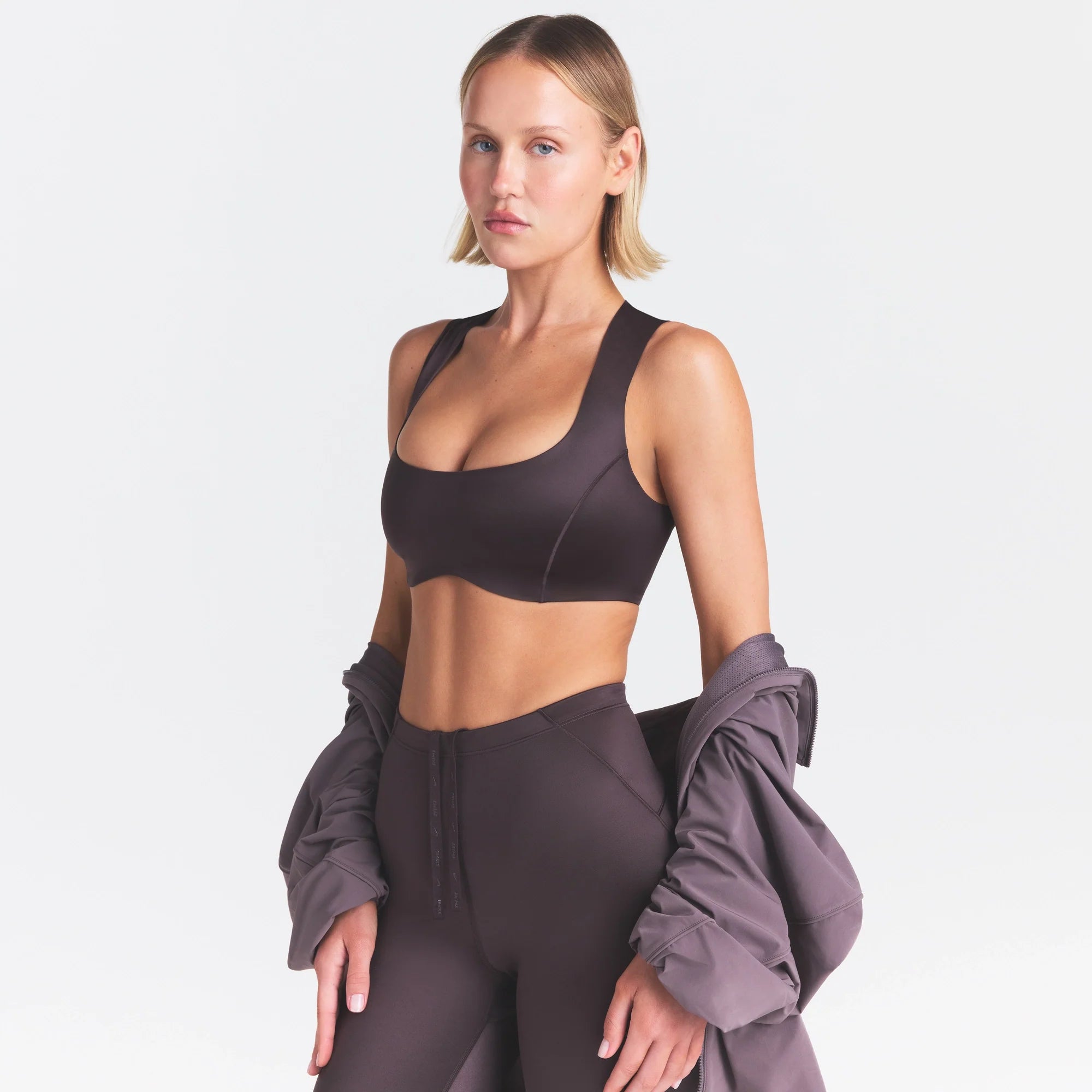 NikeSKIMS SATIN SHINE WIDE SCOOP BRA | PHOENIX