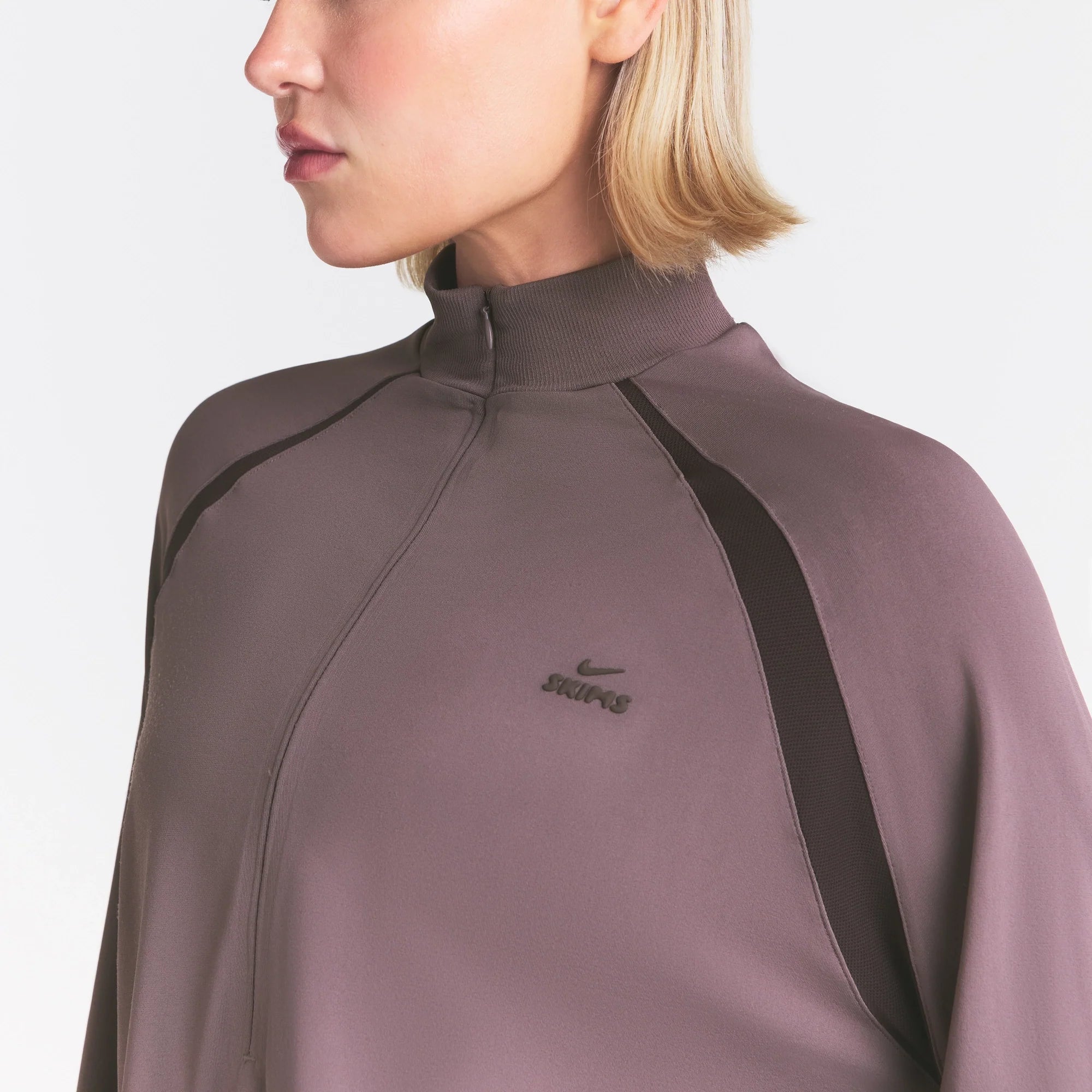 NikeSKIMS STRETCH KNIT LONG SLEEVE HALF ZIP | RESIN