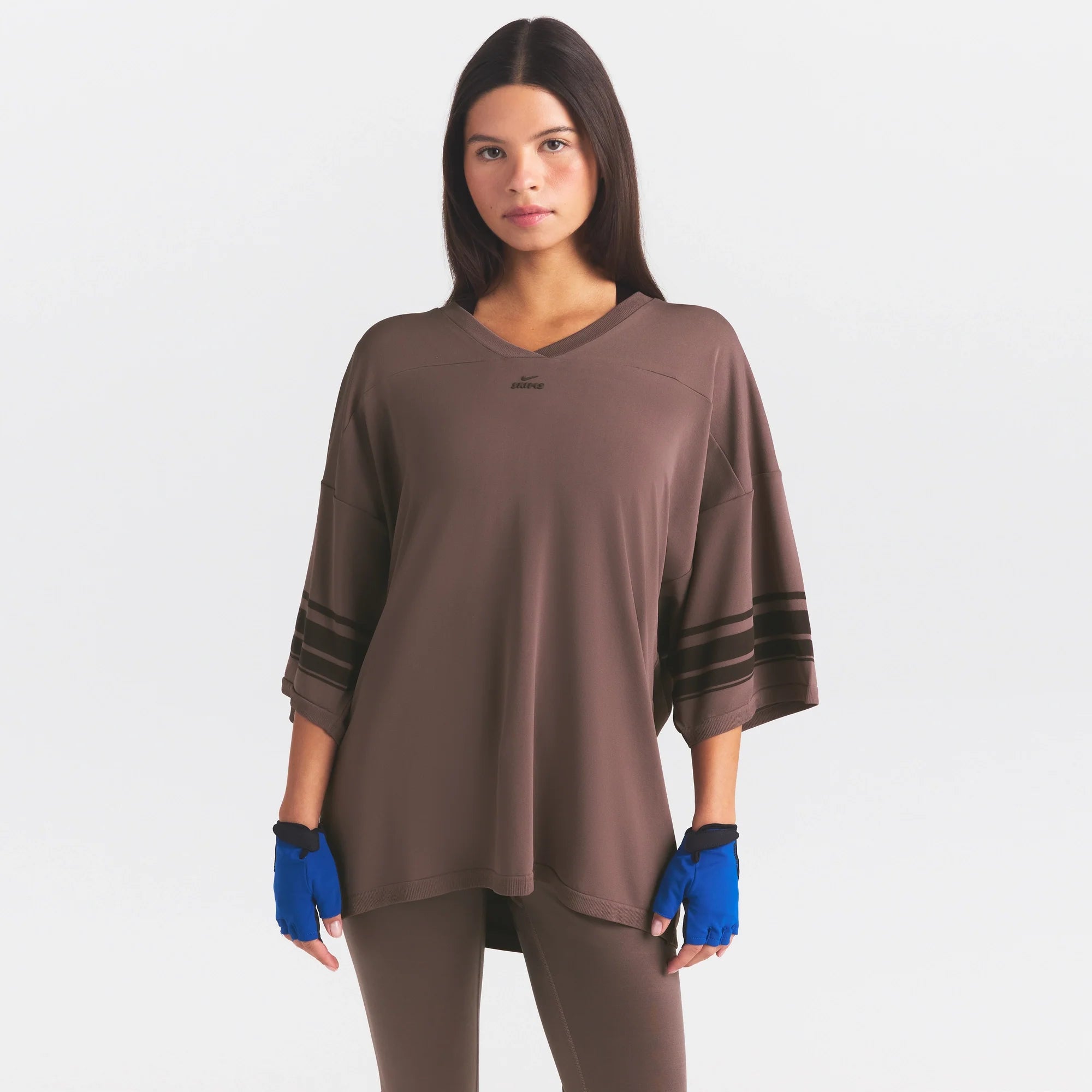 NikeSKIMS STRETCH KNIT OVERSIZED V-NECK TOP | RESIN