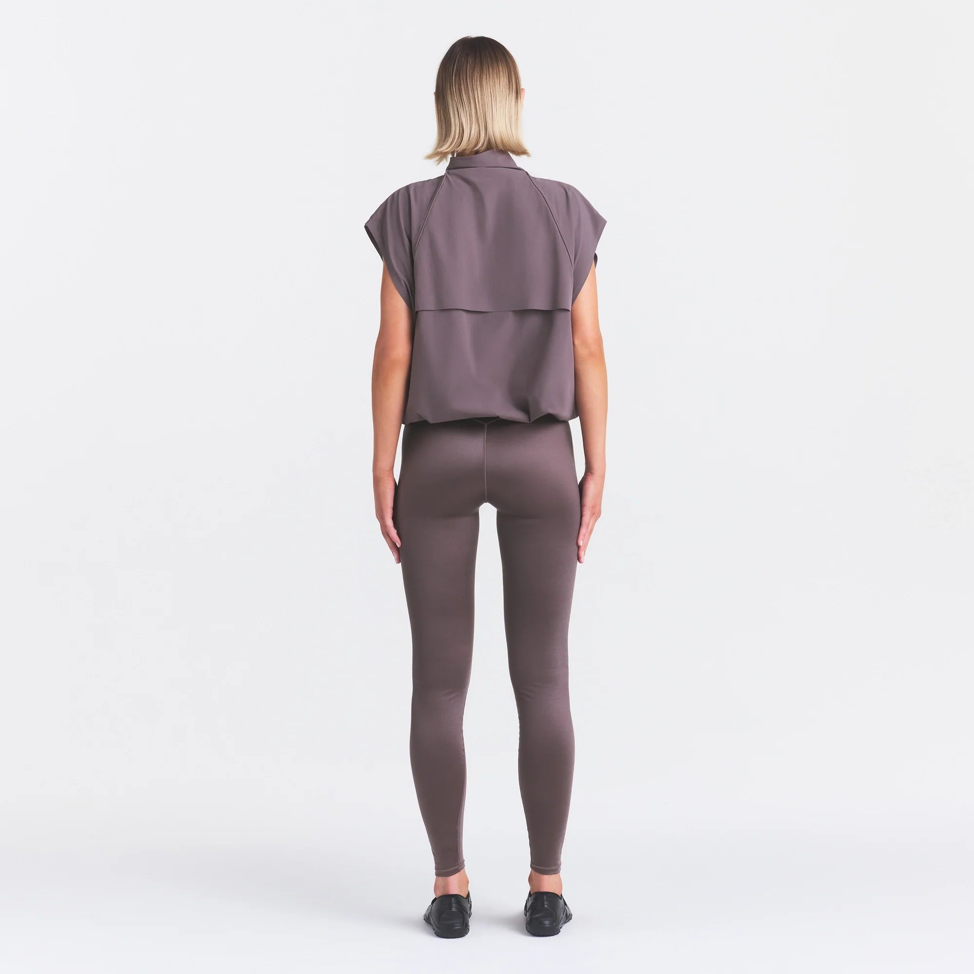 NikeSKIMS STRETCH NYLON OVERSIZED VEST | RESIN