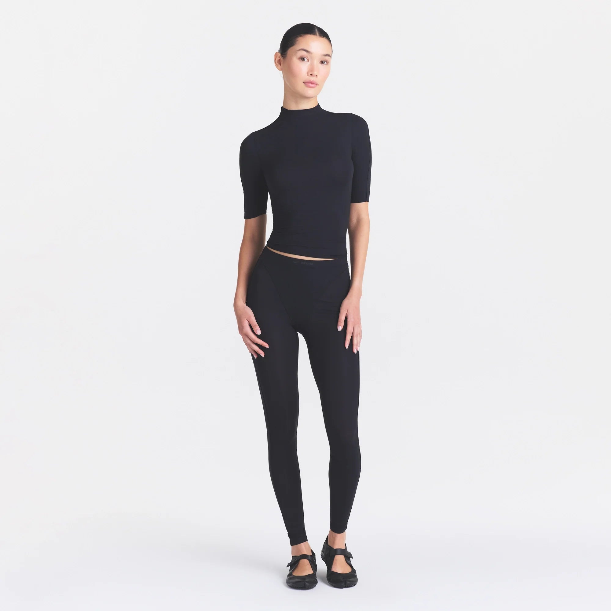 NikeSKIMS WEIGHTLESS LAYERS MOCK NECK SHORT SLEEVE T-SHIRT | OBSIDIAN