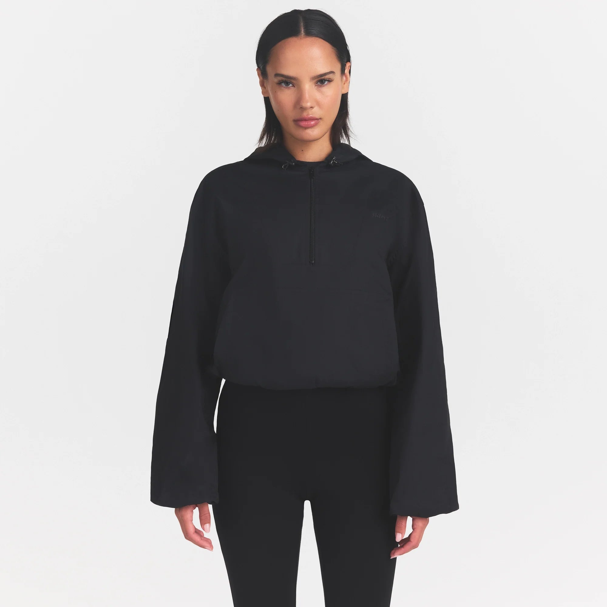 WOVEN COTTON HALF ZIP PULLOVER | ONYX