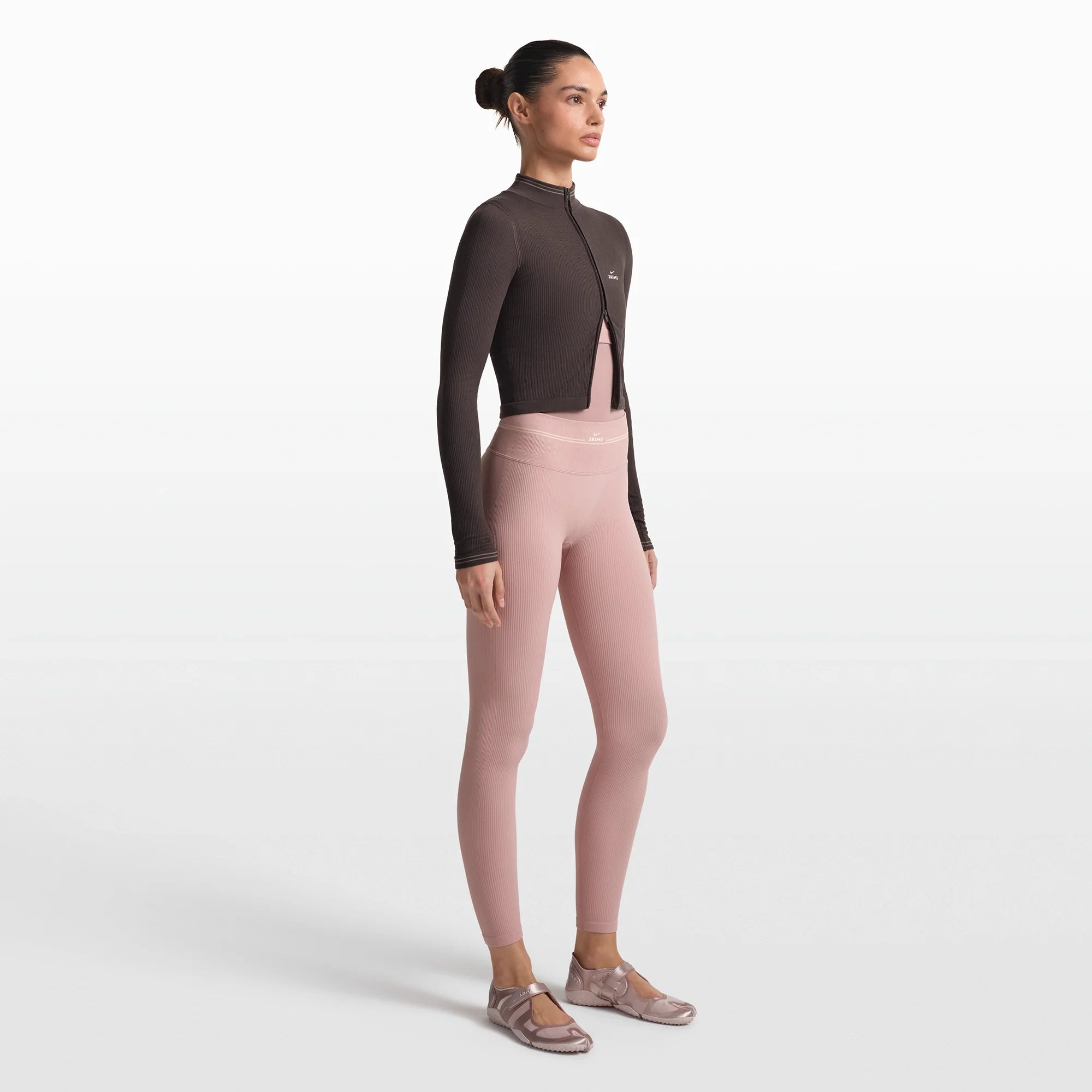 NikeSKIMS RIBBED SEAMLESS 26" LEGGING | HIMALAYAN