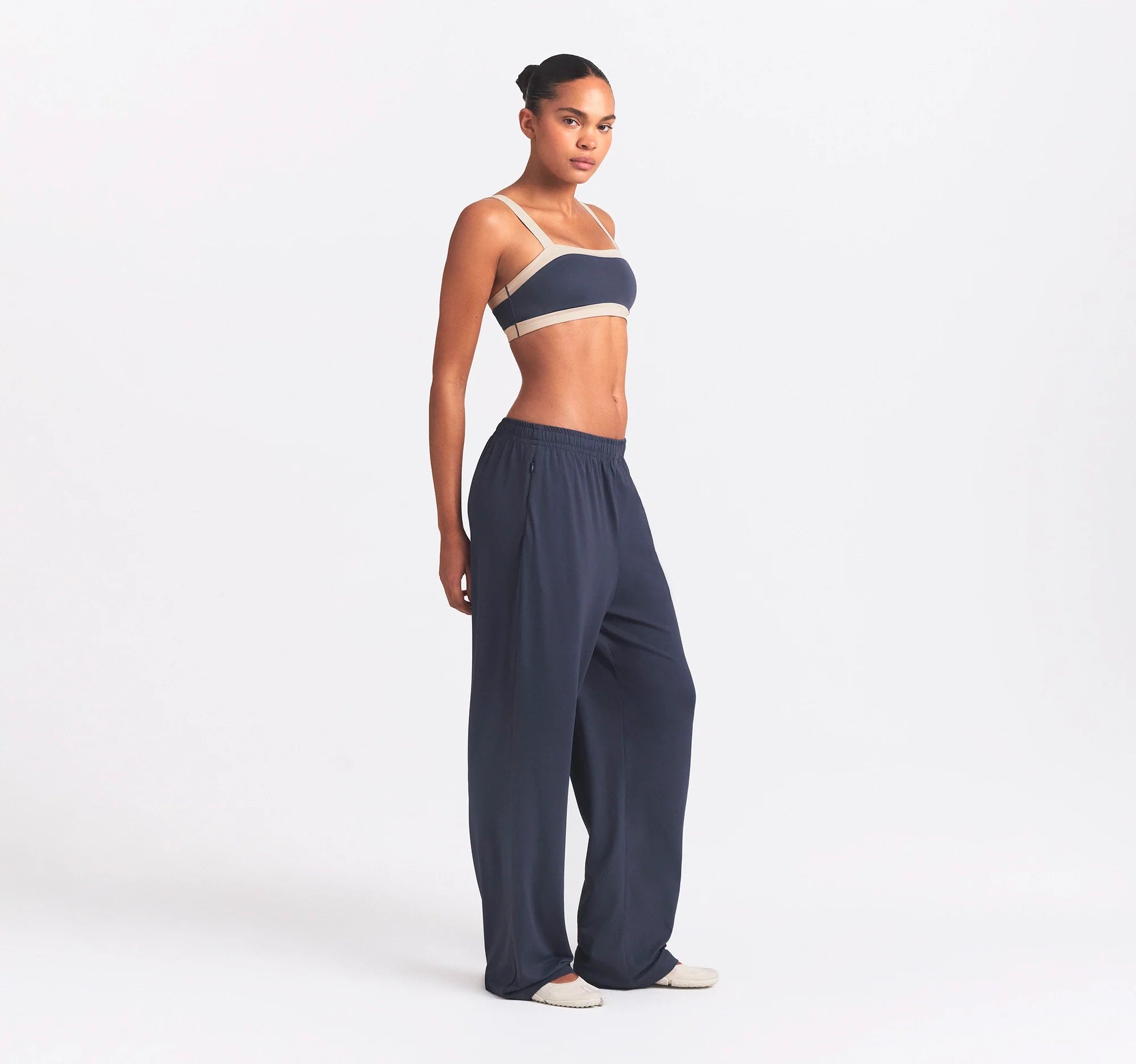 NikeSKIMS AIRY WIDE LEG PANT | DEEP ROYAL