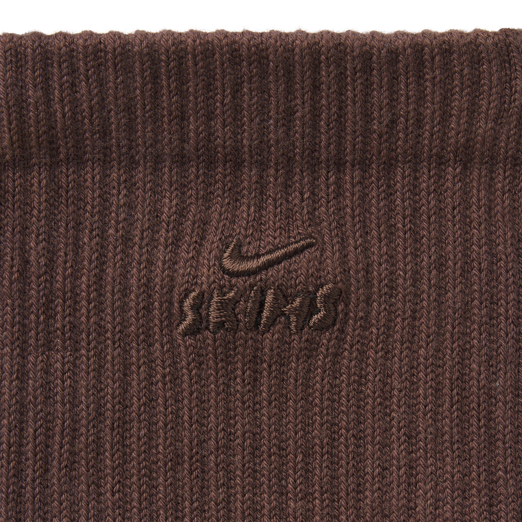 NikeSKIMS ACCESSORIES DRI-FIT™ PILATES GRIP CREW SOCK | DARK SEPIA