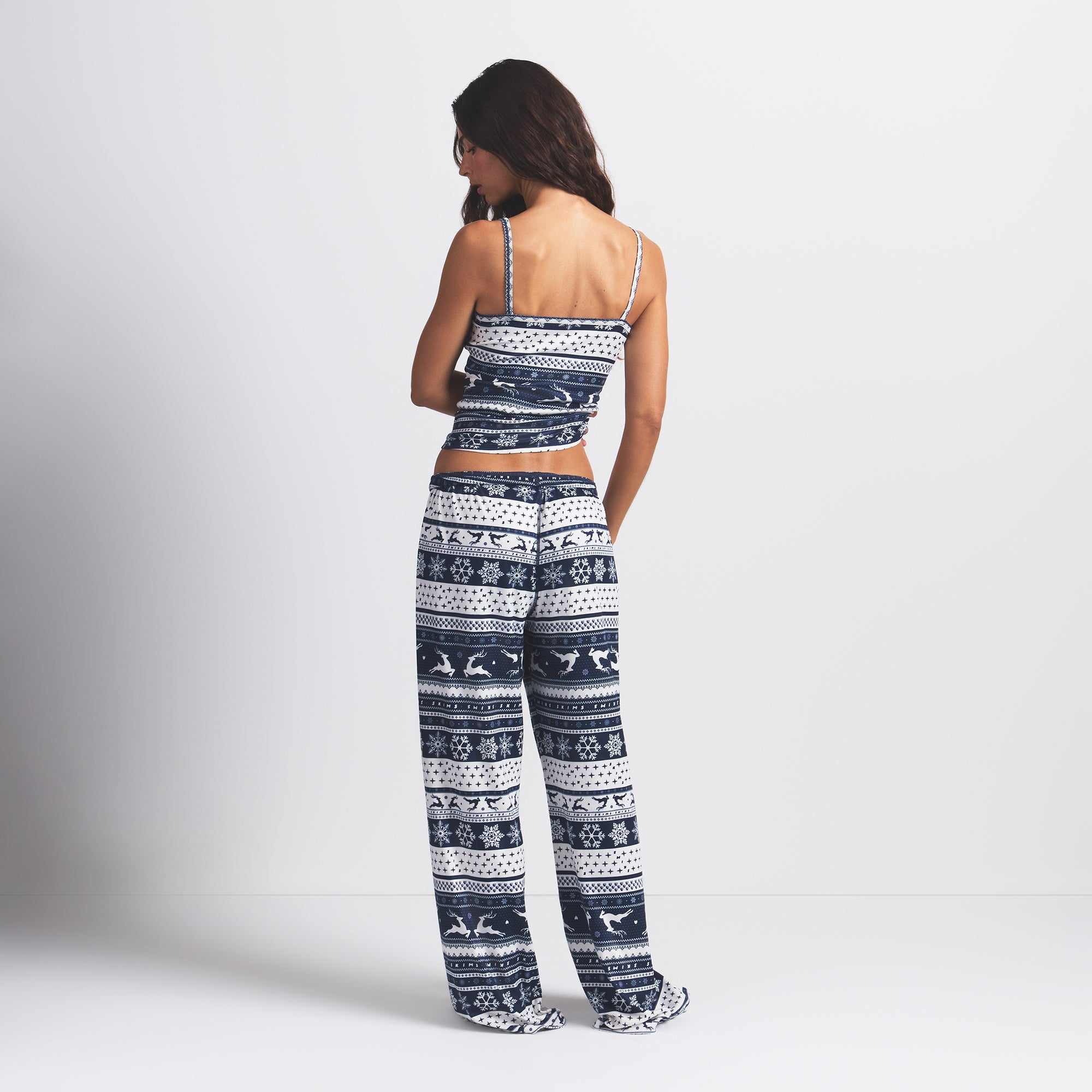 LOGO PLUSH POINTELLE CAMI | NAVY DEER FAIR ISLE