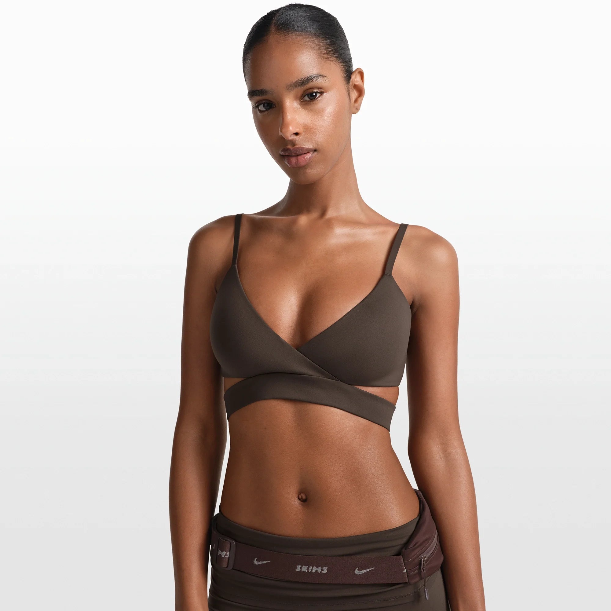 NikeSKIMS MATTE WRAP FRONT BRA | DARK SEPIA