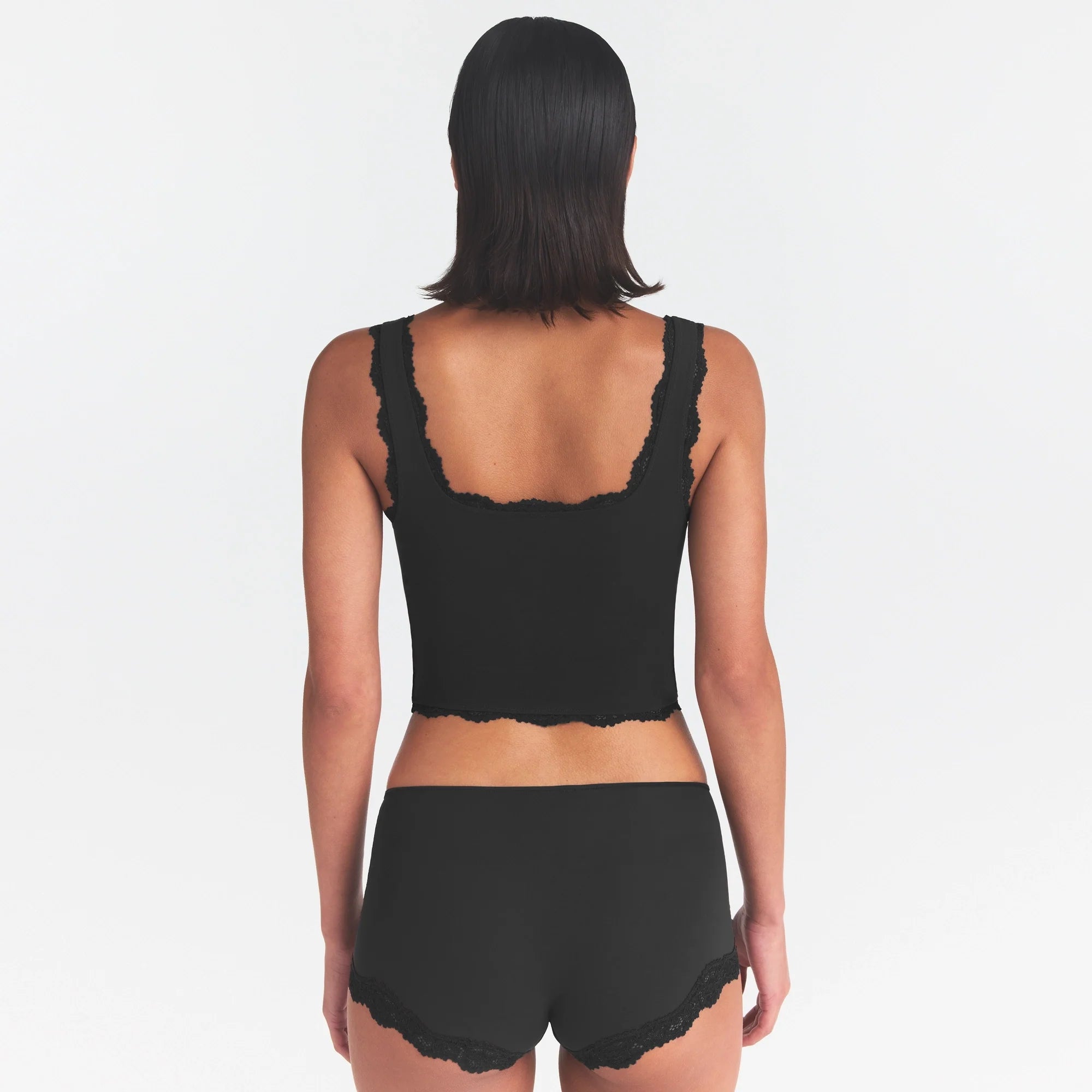 FITS EVERYBODY LACE TANK | ONYX